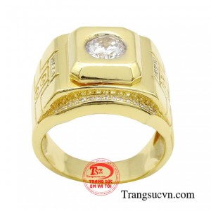 Một chiếc nhẫn vừa đủ tinh tế sẽ là lựa chọn hoàn hảo cho mọi quý ông dù lầ khó tính nhất.