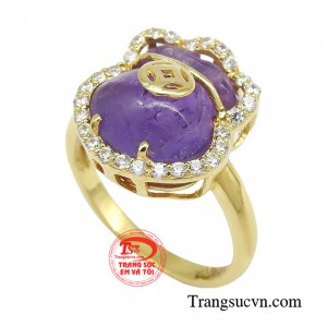 Không chỉ vậy, đây còn là món trang sức có vẻ ngoài vô cùng hút mắt lại còn giúp cho sức khỏe được cải thiện.