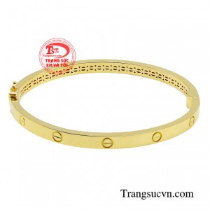 Món đồ này cũng giúp cho phái đẹp đằm thắm trong phong cách nhẹ nhàng tri thức.