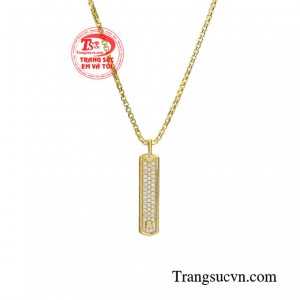 Vì thế mà một bộ dây chuyền cá tính cũng được các chàng ưu ái lựa chọn hơn cả.