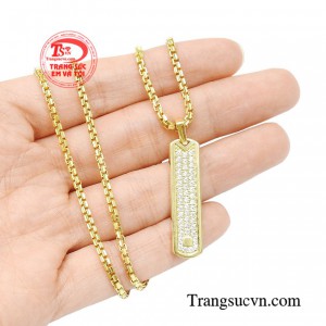 Nhằm tăng thêm sức hút cho mình cũng như tạo ra một vẻ bề ngoài chỉnh chu và một hình tượng hoàn hảo hơn.