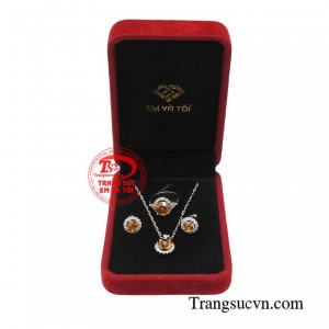 Nhận chế tác theo yêu cầu 