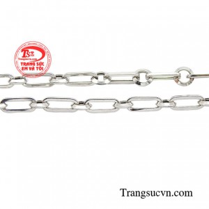 Với thiết kế vô cùng độc đáo và thời trang nên được phái đẹp rất ưa chuộng.