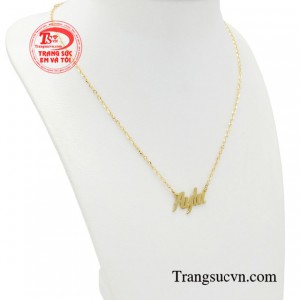 Vừa đẹp mắt lại vừa mang một cái gì đó rất riêng, mà chỉ có người đeo sở hữu.