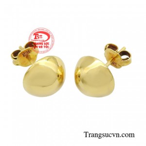 Món trang sức giúp bạn tôn lên đường nét khuôn mặt và làm nổi bật điểm nhấn cực kỳ quyến rũ.