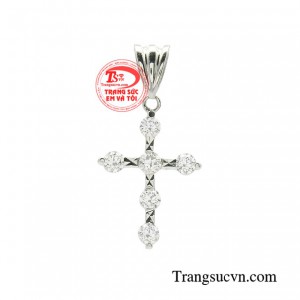 Mặt dây thánh giá may mắn là món bảo vật mang ý nghĩa tâm linh vô cùng sâu sắc đối với những người theo đạo Thiên Chúa. 