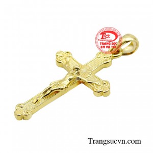 Mặt thánh giá sử dụng chất liệu vàng 10k không chỉ có độ bền vượt trội mà còn rất khó xỉn màu, đặc biệt khả năng gây kích ứng cho da là vô cùng nhỏ. 