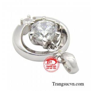 Phù hợp với các cô nàng yêu thích phong cách trang sức nhẹ nhàng. 