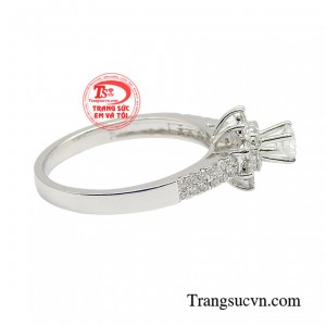 Mẫu nhẫn này được đánh giá là một trong những thiết kế mà bất kỳ ai cũng khao khát muốn sở hữu.