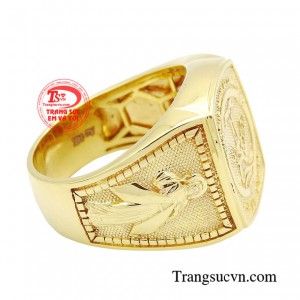 Sản phẩm chạm khắc hình ảnh Đức Mẹ mang dáng vẻ hiền từ.