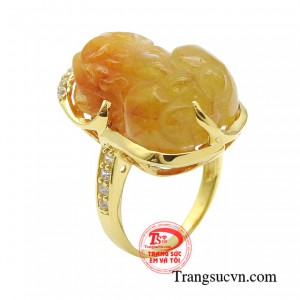 Tỳ Hưu được mệnh danh là linh vật chuyên ban tài lộc, may mắn cho con người.