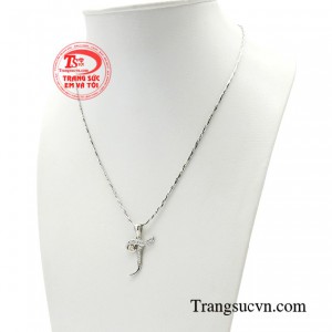 Bộ dây chuyền vẫn luôn là mảnh ghép hoàn hảo cho những khoảnh khắc thêm đáng nhớ.