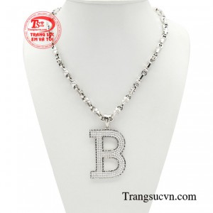 Bộ dây chuyền thời trang phái mạnh giúp các chàng trai thể hiện bản thân và tạo thiện cảm ngay từ cái nhìn đầu tiên. 