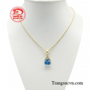 Bộ dây chuyền topaz phú quý không chỉ là một sản phẩm thời trang