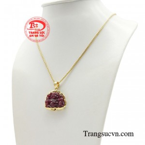 Không những thế, sử dụng dây chuyền Phật Di Lặc còn được cho là đem lại sự vui vẻ, thoải mái cho chính chủ nhân. 