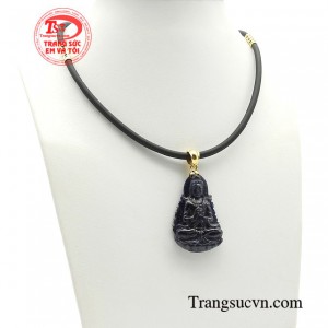 Dây chuyền mặt Phật Bà Quan Âm  rất được yêu thích do chúng chứa vô số ý nghĩa về mặt tâm linh.