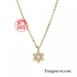 Với kiểu dáng thanh lịch, hướng đến thời trang tối giản