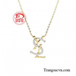 Với công nghệ chế tác tinh xảo, thiết kế ấn tượng, mang đến món trang sức dẫn đầu xu hướng.