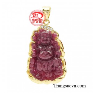 Mặt phật ruby bọc vàng tài lộc mang lại may mắn, thành công và hạnh phúc cho chủ sở hữu. 
