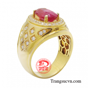 Nhẫn ruby đẳng cấp phái mạnh vừa là món trang sức sang trọng, thời thượng, vừa thể hiện cho sức mạnh, quyền uy, sự tự tin