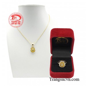 Đồng thời, chống lại các năng lượng xấu, giúp ổn định tinh thần, đem lại trạng thái cân bằng cho cơ thể.
