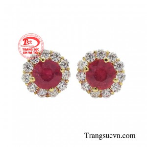 Bông tai ruby tròn mang phong cách hiện đại, hợp thời trang.
