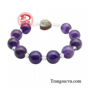 Chẳng những vậy thạch anh tím còn có khả năng chống lại bùa ngải, ma thuật, chống việc thôi miên, trộm cướp.