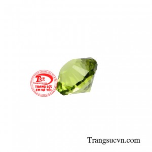 Đá peridot không chỉ mang đến sự uy nghiêm mà còn biểu tượng cho sự giàu có.