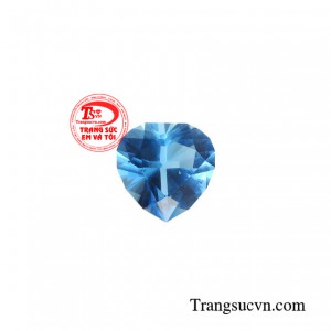 Đá topaz trái tim kiêu sa được gọi là “đá thức tỉnh nội tâm” bởi chúng mang lại nguồn năng lượng tích cực, sự tự tin và tinh thần lạc quan cho chủ nhân.