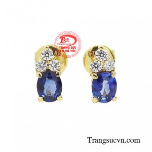 Hoa tai sapphire đài các kiểu dáng thời thượng, chế tác tinh xảo, ẩn chứa nhiều giá trị tinh thần