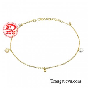 Lắc chân vàng tây duyên dáng là món trang sức rất được chị em ưa chuộng giúp tôn vinh vẻ thanh lịch, kiêu sa và giúp cho đôi chân của phái nữ trở nên xinh xắn hơn.