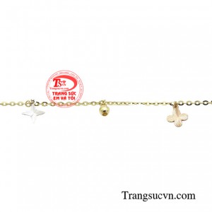 Mà còn mang ý nghĩa phong thủy may mắn, bình an và hạnh phúc. 