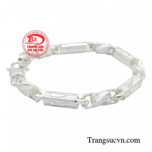 Với phong cách phóng khoáng và tự do giúp nâng tầm giá trị của người dùng.