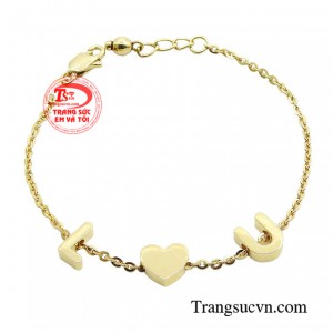 Lắc tay phái đẹp thời trang là mảnh ghép hoàn hảo cho những khoảnh khắc thêm đáng nhớ. 