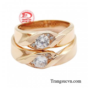 Nhờ đó mà mẫu nhẫn cưới này rất được các cặp đôi lựa chọn để lưu giữ khoảnh khắc trăm năm.