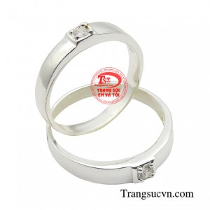 Sản phẩm dành cho các cặp đôi muốn để lại dấu ấn với nửa kia của mình.