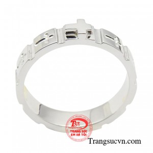 Không quá cầu kỳ nhưng sản phẩm này lại được đề cao về hoa văn và sự chính xác trong từng đường nét.