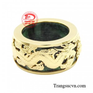 Người ta tin rằng, qua quá trình hình thành từ hàng triệu năm dưới lòng đất ngọc cẩm thạch đã tích lũy được những năng lượng tích cực, vì thế mà giờ chúng có thể thể hút đi những năng lượng tiêu cực và bảo vệ chủ nhân khỏi những điềm dữ.