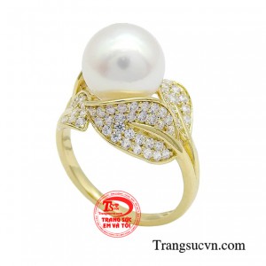 Hứa hẹn sẽ là điểm nhấn làm bật lên nét đẹp quý phái và thanh lịch của cô nàng. 