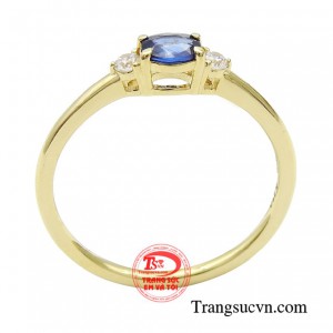 Nếu sapphire tượng trưng cho sự quyết đoán, mạnh mẽ chinh phục những mục tiêu của người phụ nữ thành công