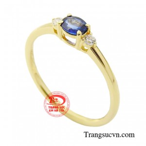 Thì màu xanh của sapphire là biểu tượng cho niềm đam mê và khát vọng được ghi nhận và cống hiến.
