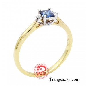 Nhẫn nữ sapphire danh vọng tô điểm nét duyên dáng cho những bộ cánh chỉn chu, chuyên nghiệp.