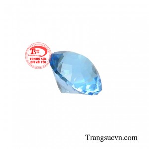 Thời xa xưa loại đá này được giới hoàng tộc ưa chuộng và được vua chúa gắn lên vương miện để thể hiện sự uy quyền.