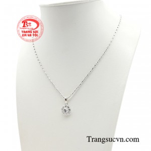 Thì sản phẩm này vẫn sẽ giúp nàng tạo dấu ấn mạnh mẽ với người đối diện. 