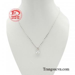 ộ dây chuyền trái tim thuần khiết là người bạn luôn đồng hành, là điểm tựa tinh thần cho phái nữ.