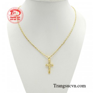 Bộ dây thánh giá hồng ân không chỉ là một biểu tượng thiêng liêng có ý nghĩa sâu sắc mà còn là một món trang sức hết sức thời thượng và quý phái.