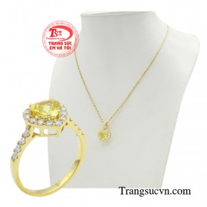 Màu sắc của Đá Sapphire mang lại sự nhẹ nhàng và thư thái cho con người