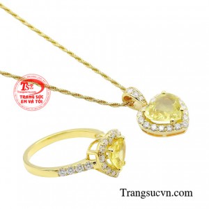 Với những cô nàng yêu thích sự đơn giản và sự kiêu hãnh thì đây là một sự lựa chọn rất phù hợp