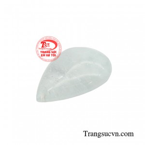 Đeo mặt dây chuyền đá Aquamarine giọt nước còn có thể chống lại những tác động tiêu cực của môi trường xunh quanh, đem lại sự an toàn tuyệt đối cho chủ nhân.