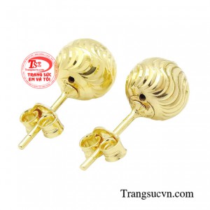 Giúp phái đẹp nâng tầm nhan sắc với khí chất rạng ngời, đẳng cấp.